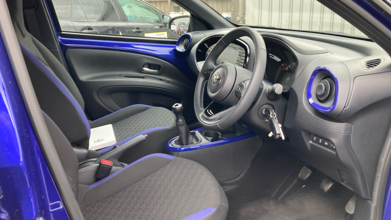 Toyota Aygo X 1.0 VVT-i Edge 5dr Petrol Hatchback